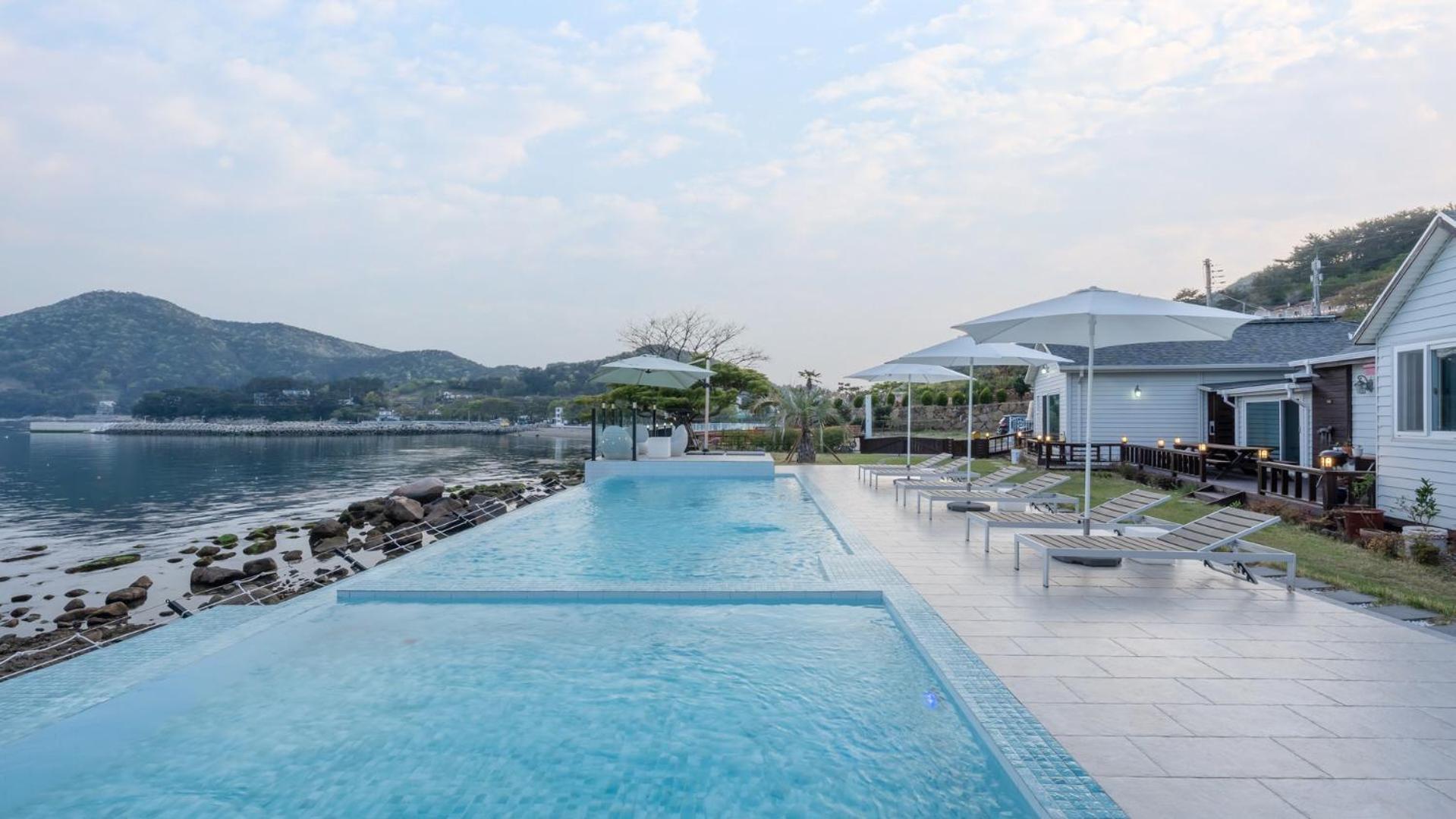 Namhae Sea Stay N Pet Pension Exterior foto