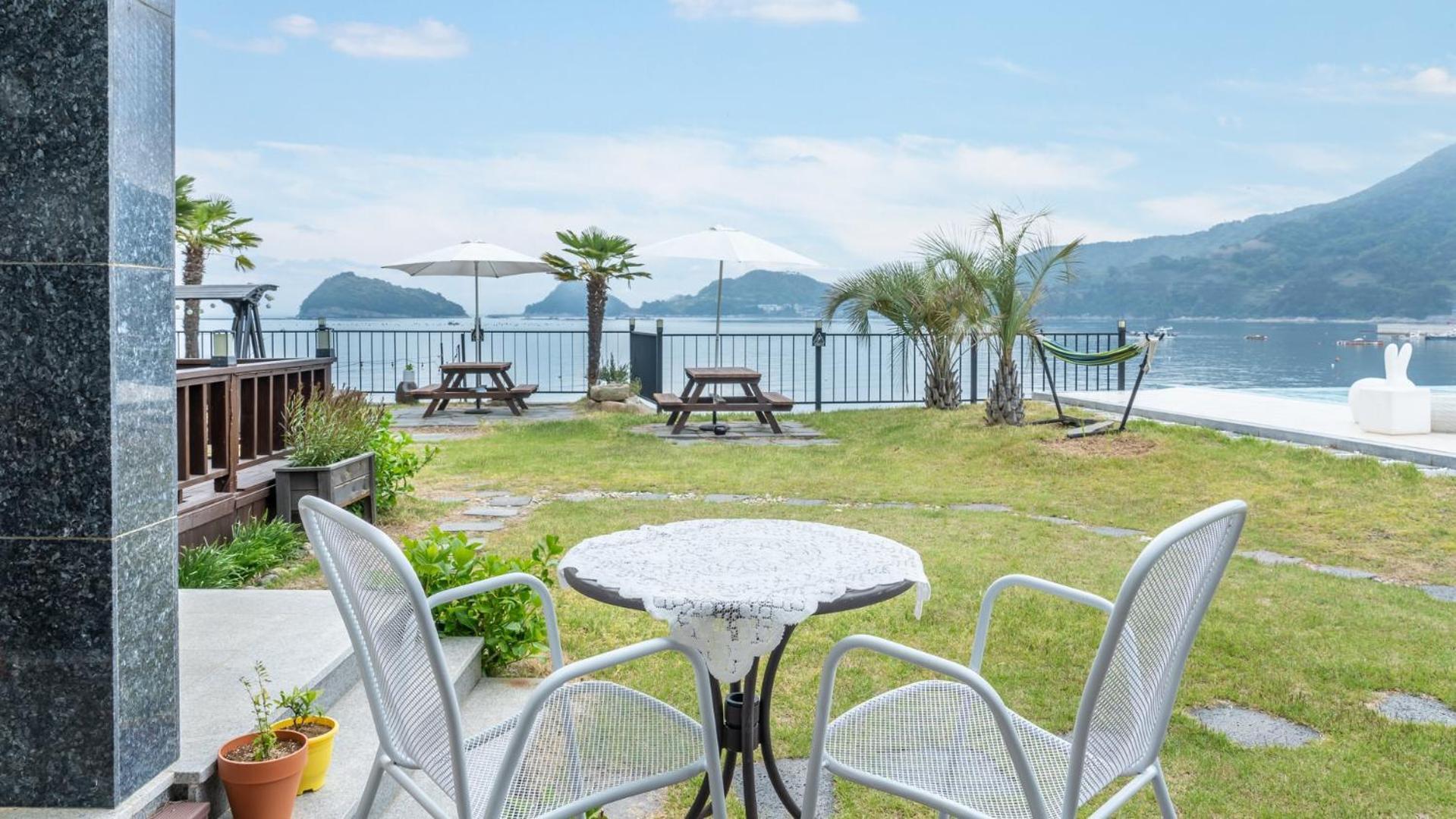 Namhae Sea Stay N Pet Pension Habitación foto