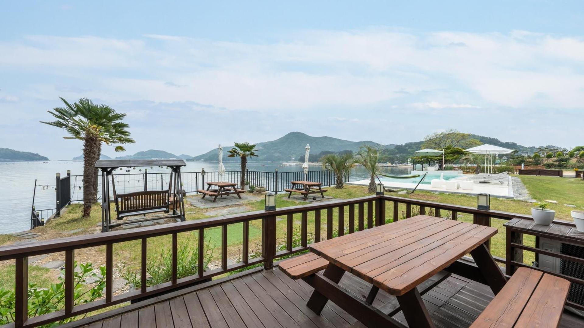 Namhae Sea Stay N Pet Pension Habitación foto